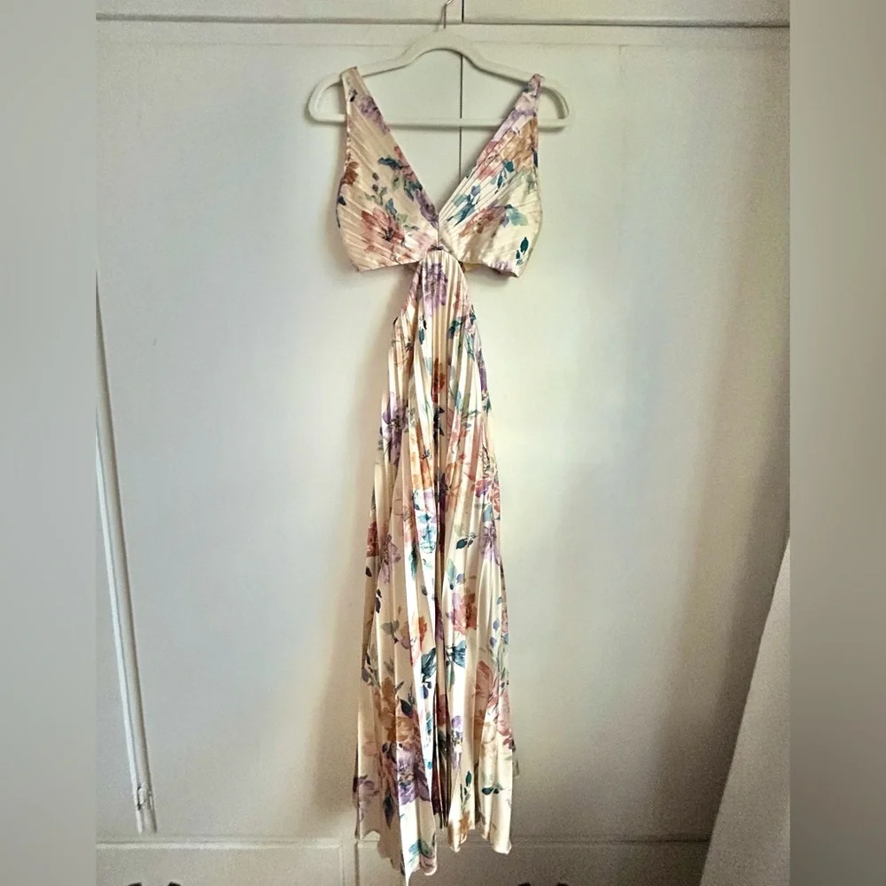 Abercrombie & Fitch Giselle Pleated Cutout Maxi Dress
